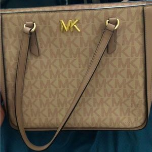 michael kors pink tote